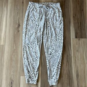 Womens White Animal Print Super Soft Velvet PJ Pajama Pants by Rae Dunn - Medium